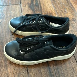 Gola Baseline Mark Cox Leather Sneaker Black Size 8